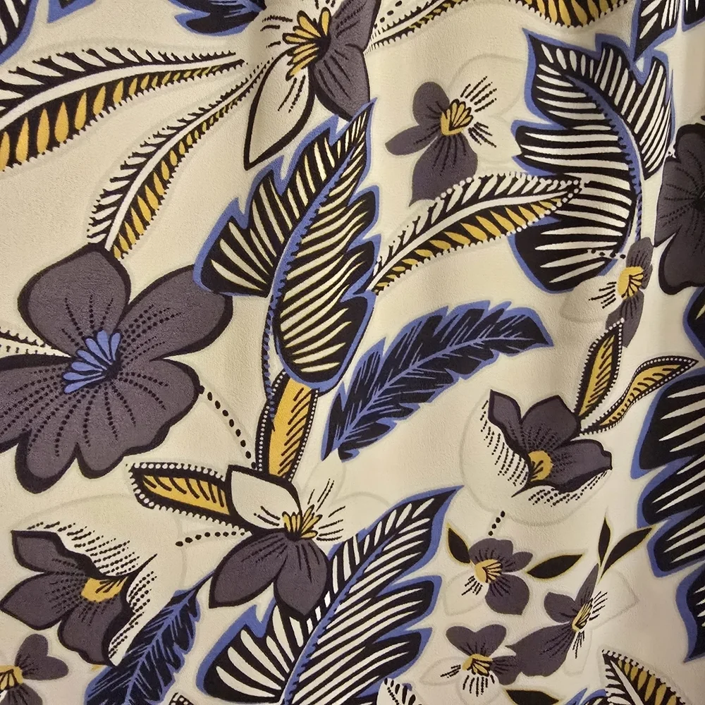 LOFT Elegant Floral Top in Cream and Blue - Picture 3 of 3